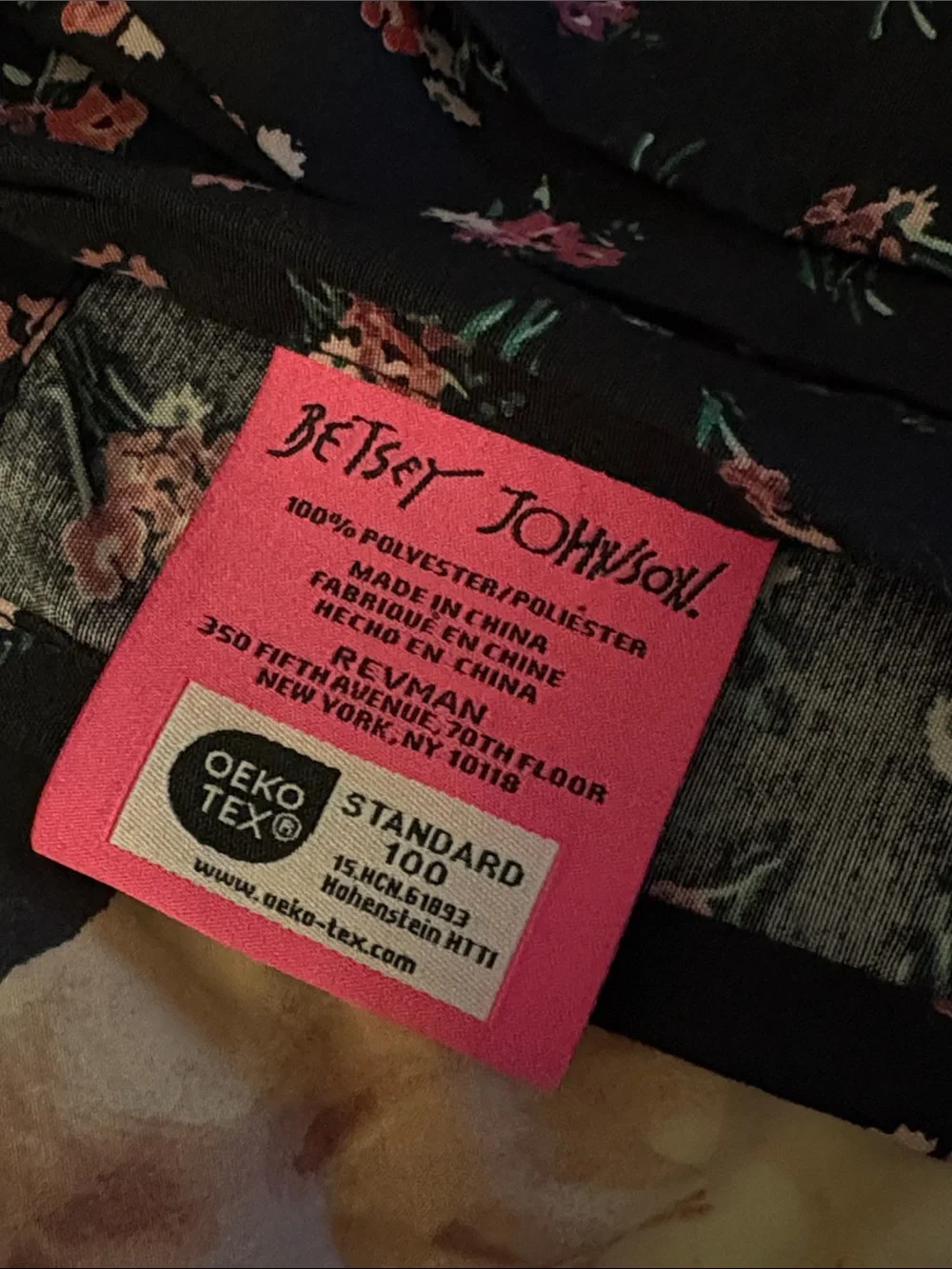 🍓 Betsey Johnson bouquet ditsy FULL FLAT SHEET